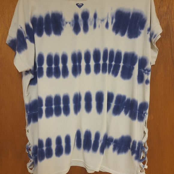 Roxy Tie-dye beach Tshirt cover-up - Picture 2 of 5